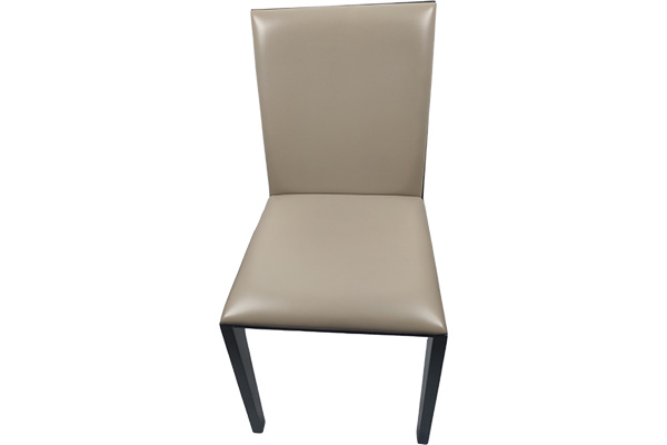 現代簡約實木餐椅正面