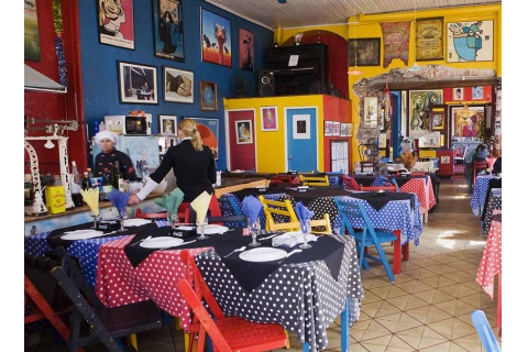 開一家餐廳如何利用好色彩設(shè)計？餐廳色彩設(shè)計的心理學(xué)影響