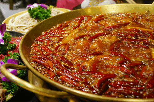 小龍蝦vs火鍋，誰才是餐飲界扛把子？