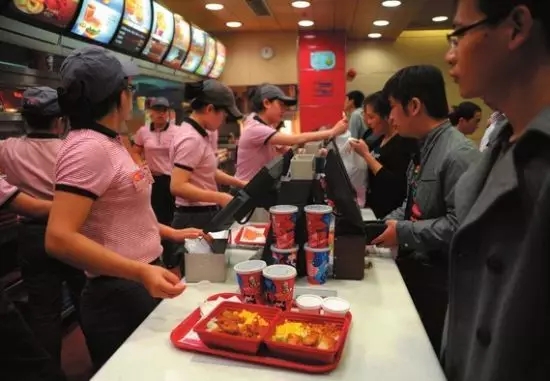 為啥開一家店很賺錢，開三家店反倒不賺錢了？