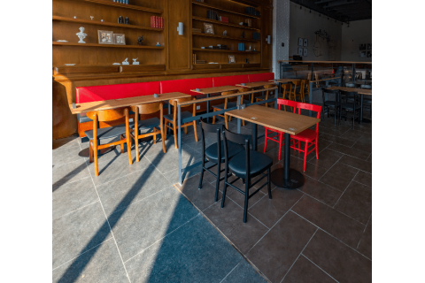 餐廳桌椅擺放_如何把空間最大化利用起來！