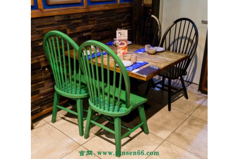 讓品森家具來告訴你復(fù)古風(fēng)單雙面卡座沙發(fā)擺放效果好