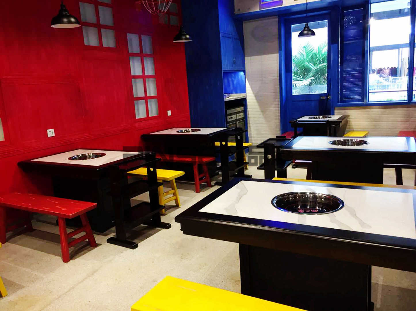 兩三事火鍋專(zhuān)用餐桌