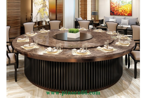 電動火鍋?zhàn)酪慰ㄗ喿鲂枰⒁馐裁?><div><h3>電動火鍋?zhàn)酪慰ㄗ喿鲂枰⒁馐裁?/h3><p>電動火鍋?zhàn)酪蔚男螤畲笾驴煞譃椋簣A形電動火鍋?zhàn)酪?、長方形電動火鍋?zhàn)酪?、橢圓形電動火鍋?zhàn)酪?。電動火鍋?zhàn)酪魏碗妱语堊赖墓ぷ髟?，即電動飯桌的轉(zhuǎn)盤由電機(jī)旋轉(zhuǎn)。使用時，轉(zhuǎn)盤...</p><p>2020-10-07</p></div></a></li>
        </ul>
    </div>
    <div   class=