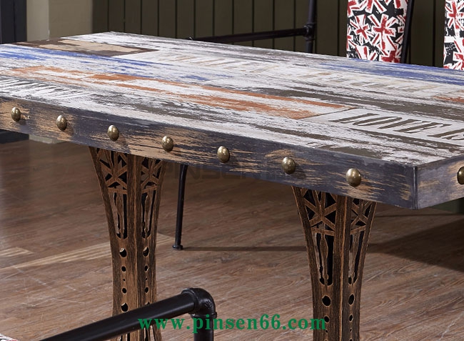 美式復(fù)古loft
桌椅 美式復(fù)古loft桌椅